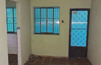 Imagem: A casa possui 2 Dormitórios, 2 Banheiros, 40m² de Área e