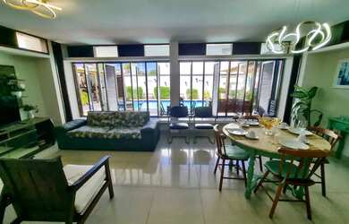 Imagem 6: Temporada em Ponta Negra. Acomodam 30 pessoas, 3 Vagas na garageme5 Dormitórios