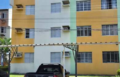 Imagem: O apartamento possui 3 Dormitórios, 1 Banheiro, 1 Vaga na garagem