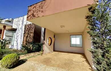 Imagem: A casa em condomínio possui 2 Dormitórios, 3 Banheiros, 2