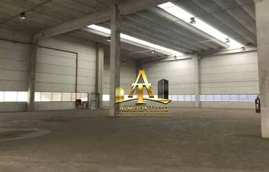 Imagem: O depósito possui 5 Vagas na garagem, 2.821m² de Área e