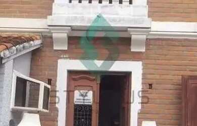 Imagem: A casa possui 3 Dormitórios, 4 Banheiros, 2 Vagas na garagem