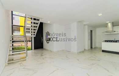 Imagem: A casa possui 3 Dormitórios, 3 Banheiros, 2 Vagas na garagem