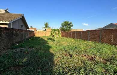 Imagem: O terreno possui 338m² de Área e está localizado em Panorama