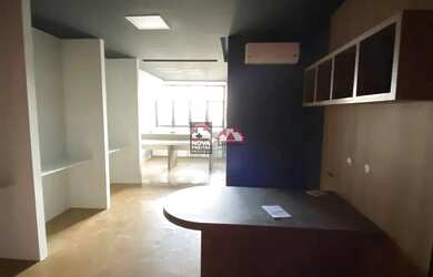 Imagem: O depósito possui 1 Vaga na garagem, 40m² de Área e está