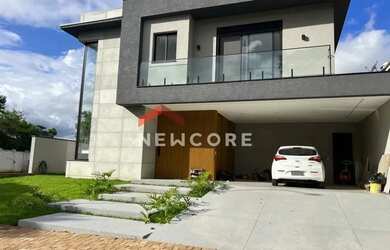 Imagem: A casa em condomínio possui 5 Dormitórios, 5 Banheiros, 4