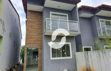 Imagem: A casa possui 3 Dormitórios, 3 Banheiros, 2 Vagas na garagem