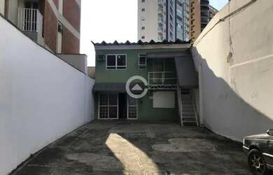 Imagem: O depósito possui 5 Vagas na garagem, 201m² de Área e está