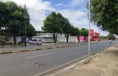 Imagem: O terreno possui 1000002m² de Área e está localizado em Caranã