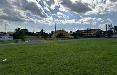 Imagem 7: Terreno em frente ao asfalto no Ninho Verde 1, 450 m² pronto para construir