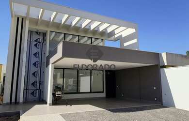 Imagem: A casa em condomínio possui 4 Dormitórios, 3 Banheiros, 4