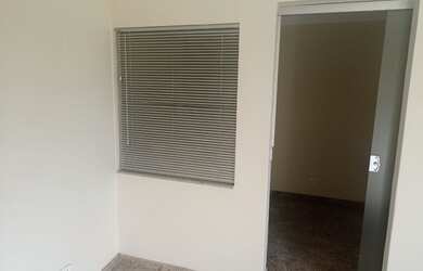 Imagem: O depósito possui 28m² de Área e está localizado em Centro