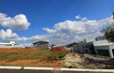 Imagem: O terreno possui 602m² de Área e está localizado em Bragança