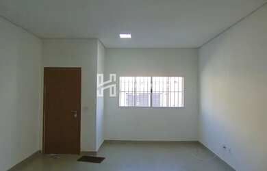 Imagem: A casa possui 2 Dormitórios, 2 Banheiros, 85m² de Área e