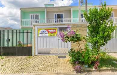 Imagem: A casa possui 2 Dormitórios, 1 Banheiro, 1 Vaga na garagem