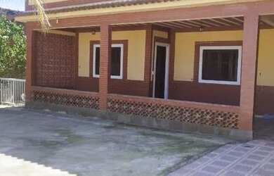 Imagem: A casa possui 2 Dormitórios, 2 Banheiros, 5 Vagas na garagem