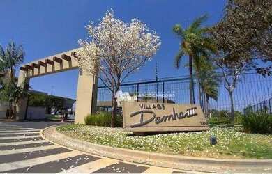 Imagem: O terreno possui 306m² de Área e está localizado em Village