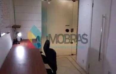 Imagem: O depósito possui 27m² de Área e está localizado em Ipanema