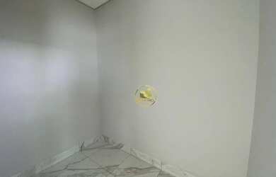 Imagem: A casa possui 3 Dormitórios, 2 Banheiros, 4 Vagas na garagem