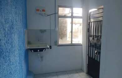 Imagem: A casa possui 1 Dormitório, 1 Banheiro e está localizado