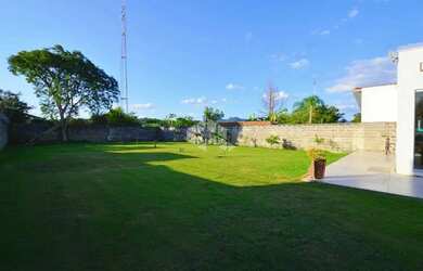 Imagem 6: Casa a venda. Churrasqueira, Ar-condicionado, 305-0m² de Áreae2 Vagas...