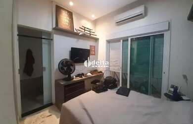 Imagem 7: Casa no condomínio Jardins Barcelona disponível para venda em Uberlândia-MG