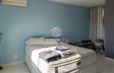 Imagem: A casa possui 4 Dormitórios, 4 Banheiros, 2 Vagas na garagem