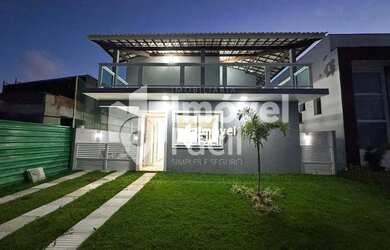 Imagem: A casa em condomínio possui 4 Dormitórios, 240m² de Área