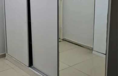 Imagem: A casa possui 2 Dormitórios, 2 Banheiros, 1 Vaga na garagem