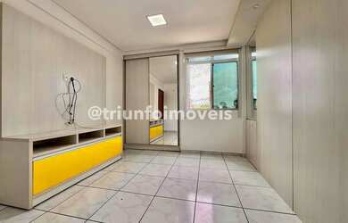 Imagem: O apartamento possui 3 Dormitórios, 1 Banheiro, 1 Vaga na garagem