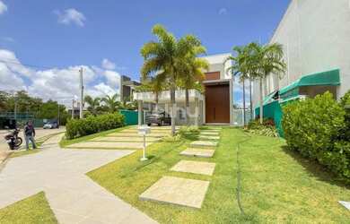 Imagem: A casa em condomínio possui 5 Dormitórios, 5 Banheiros, 4