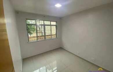 Imagem 16: Venda de apartamento de 3 quartos na Colina. Com armários e amplamente reformado