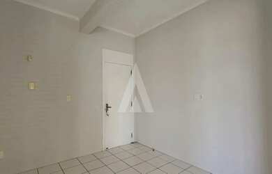 Imagem 3: Apartamento localizado no bairro Iririú, composto por 2 quartos, cozinha...