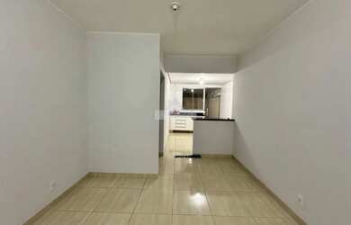 Imagem: A casa possui 2 Dormitórios, 2 Banheiros, 1 Vaga na garagem