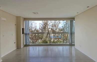 Imagem 9: Apartamento composto por 02 quartos, sendo 01 suíte, sala de estar e jantar, cozinha com a