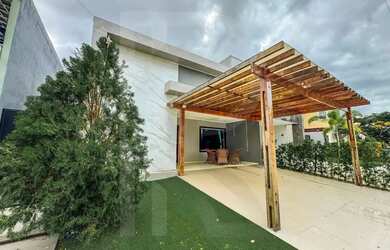 Imagem: A casa em condomínio possui 3 Dormitórios, 3 Banheiros, 3