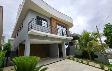 Imagem: A casa em condomínio possui 5 Dormitórios, 5 Banheiros, 4