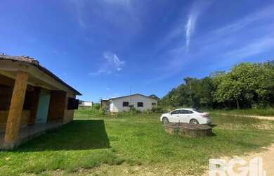 Imagem 3: Casa em Boa Vista do Sul. Churrasqueira, Varanda, 60m² de Áreae1 Banheiro