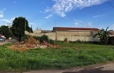 Imagem: O terreno possui 416m² de Área e está localizado em Senador