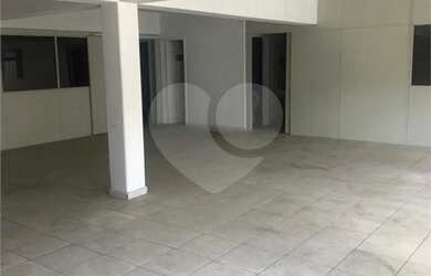 Imagem: O depósito possui 80m² de Área e está localizado em Centro