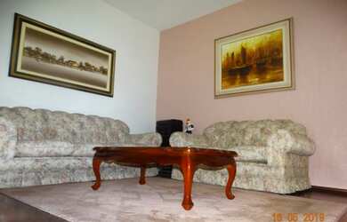 Imagem: A casa possui 3 Dormitórios, 3 Banheiros, 3 Vagas na garagem