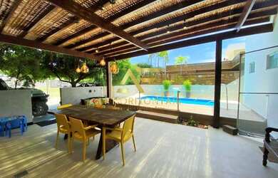 Imagem: A casa em condomínio possui 4 Dormitórios, 1 Banheiro, 4 Vagas