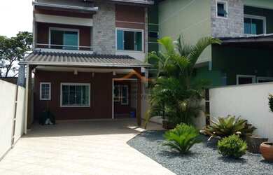 Imagem: A casa possui 3 Dormitórios, 1 Banheiro, 1 Vaga na garagem