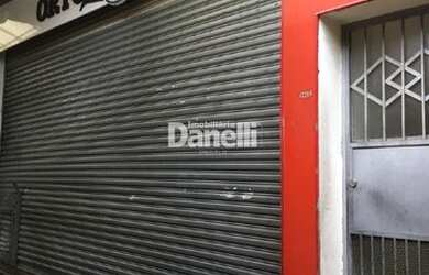 Imagem: O depósito possui 2 Vagas na garagem, 156m² de Área e está