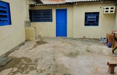 Imagem: A casa possui 2 Dormitórios e está localizado em Nossa Senhora