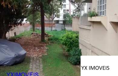 Imagem: O terreno possui 2233m² de Área e está localizado em Portão