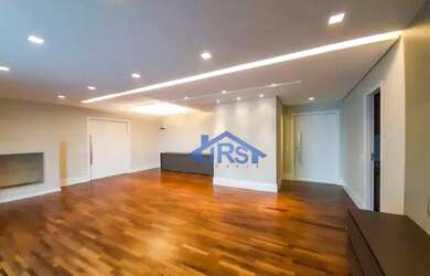 Imagem: O apartamento possui 3 Dormitórios, 1 Banheiro, 3 Vagas na