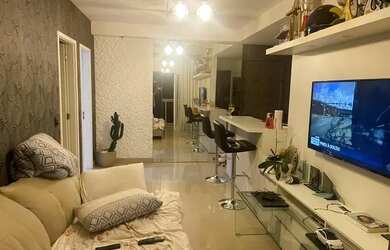 Imagem: O apartamento possui 1 Dormitório, 1 Banheiro, 1 Vaga na garagem