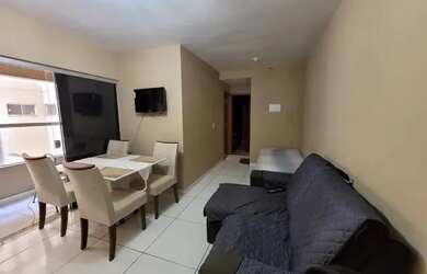 Imagem: A casa possui 2 Dormitórios, 2 Banheiros, 2 Vagas na garagem