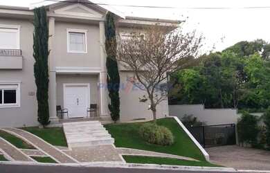 Imagem: A casa em condomínio possui 4 Dormitórios, 5 Banheiros, 4